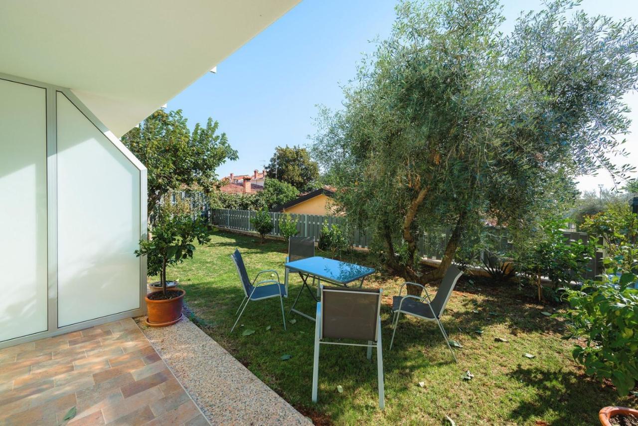 Andrea House With Apartments Umag Extérieur photo