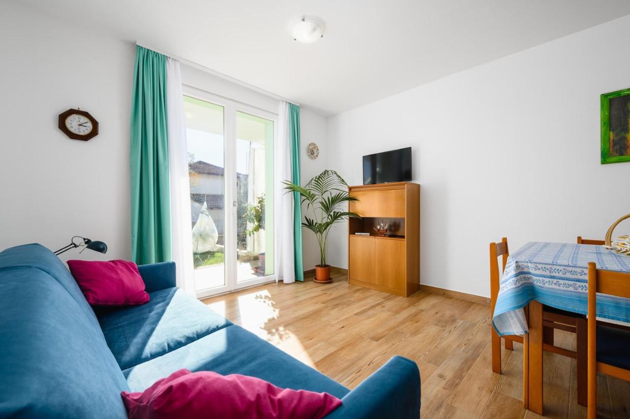 Andrea House With Apartments Umag Extérieur photo