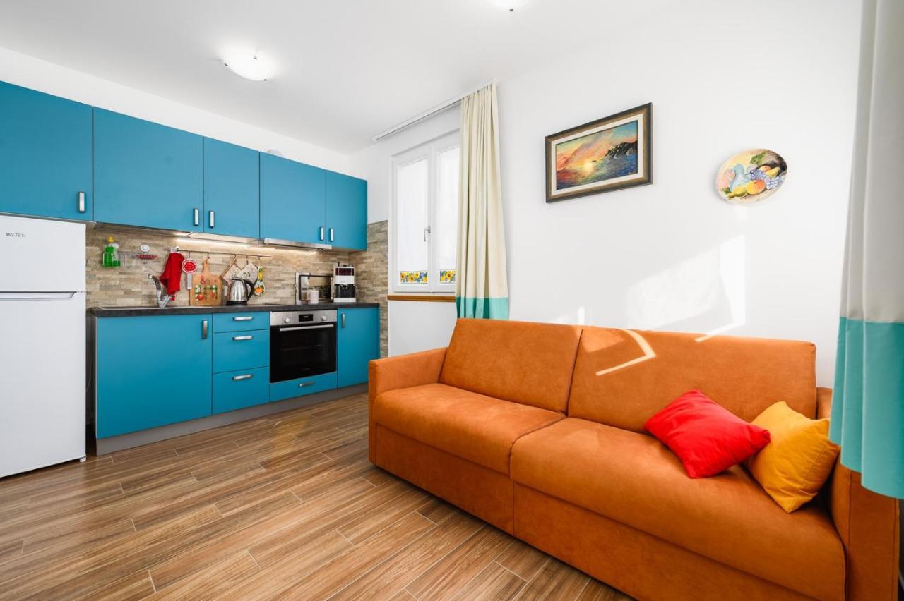 Andrea House With Apartments Umag Extérieur photo