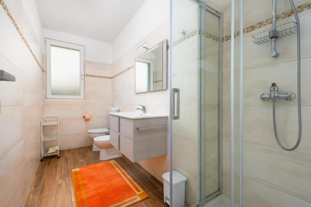 Andrea House With Apartments Umag Extérieur photo