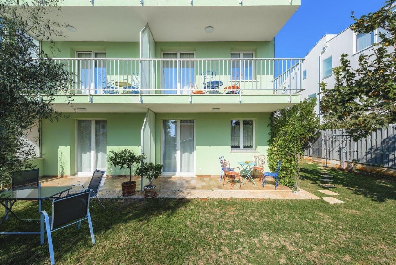 Andrea House With Apartments Umag Extérieur photo