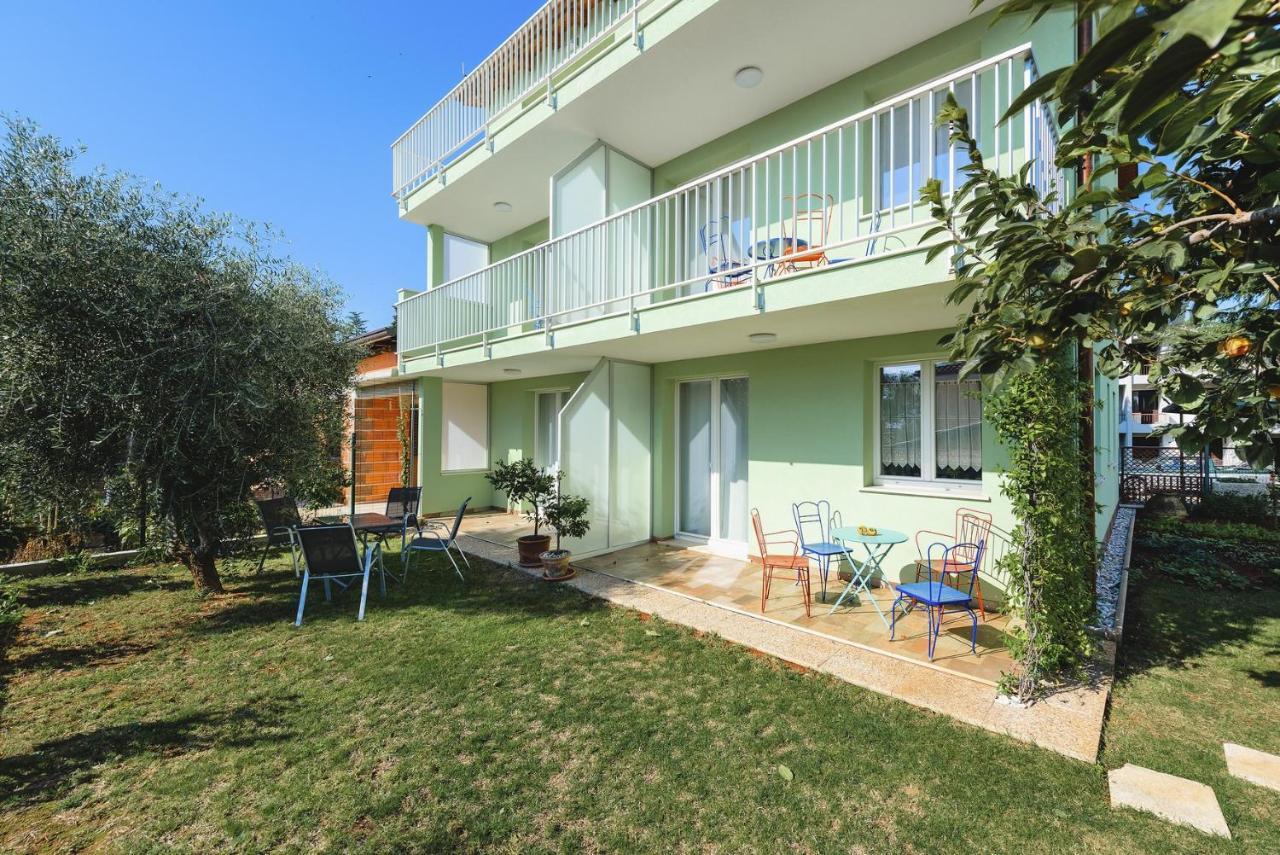 Andrea House With Apartments Umag Extérieur photo