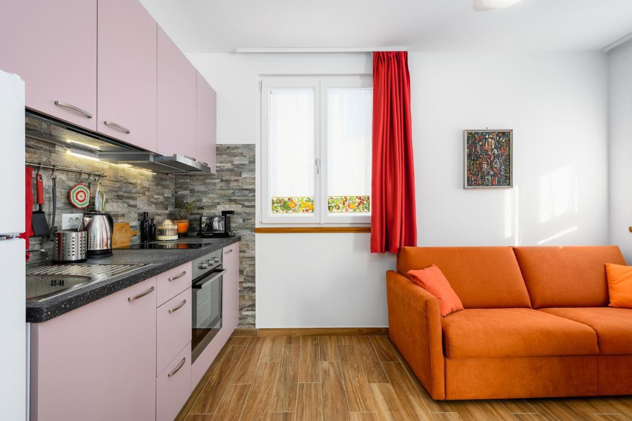 Andrea House With Apartments Umag Extérieur photo